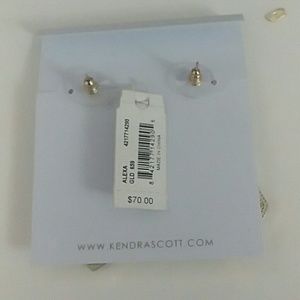 Kendra Scott Jewelry - NWT Kendra Scott - Alexa Gold Magenta Earrings Kendra Scott Jewelry - NWT Kendra Scott - Alexa Gold Magenta Earrings